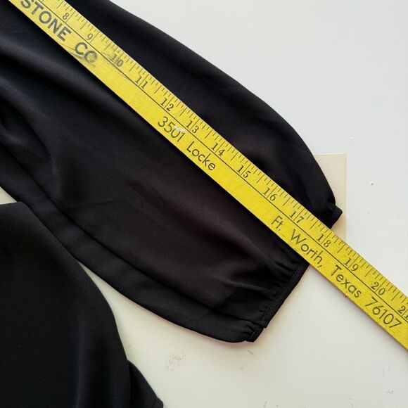 Black V-neck and large front bow, Blouse - Picture 5 of 7